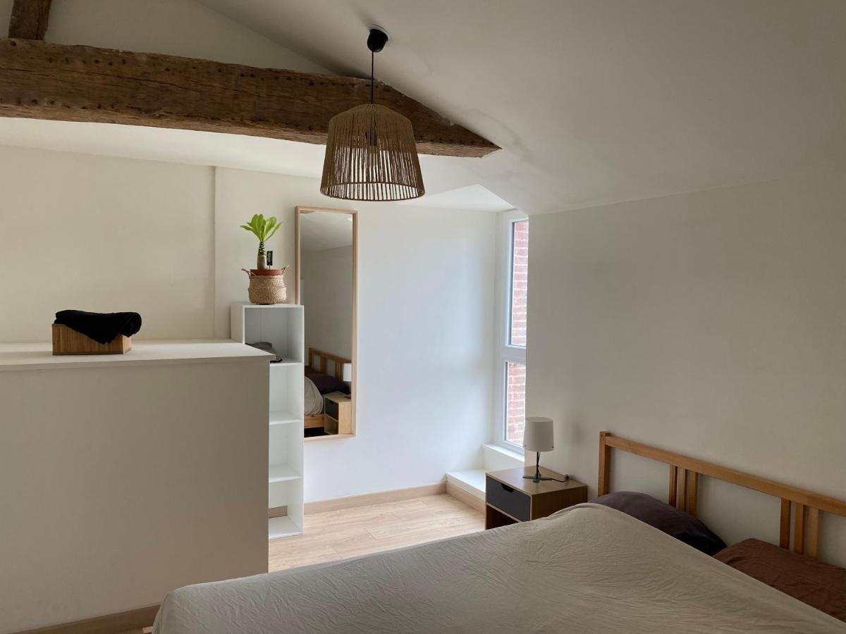 Charmant Appartement Avec Spa Fontenay-le-Comte Exterior photo