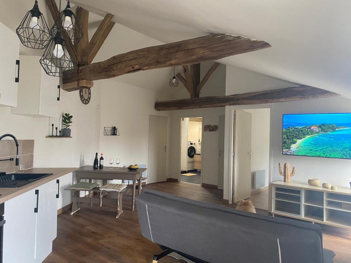 Charmant Appartement Avec Spa Fontenay-le-Comte Exterior photo